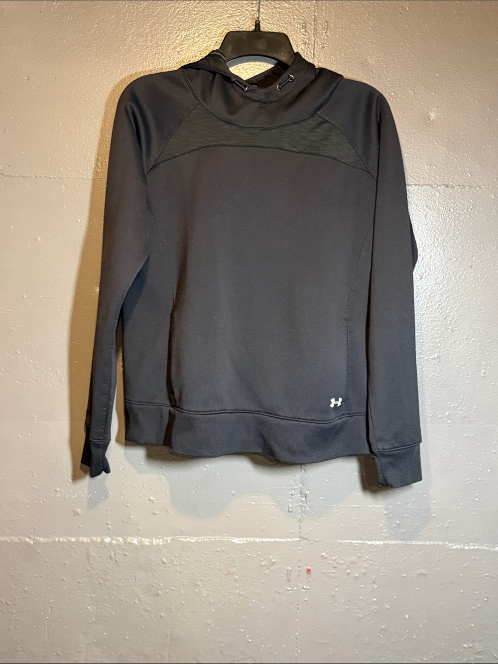 Under Armour Black Hooded Pullover Sweatshirt
